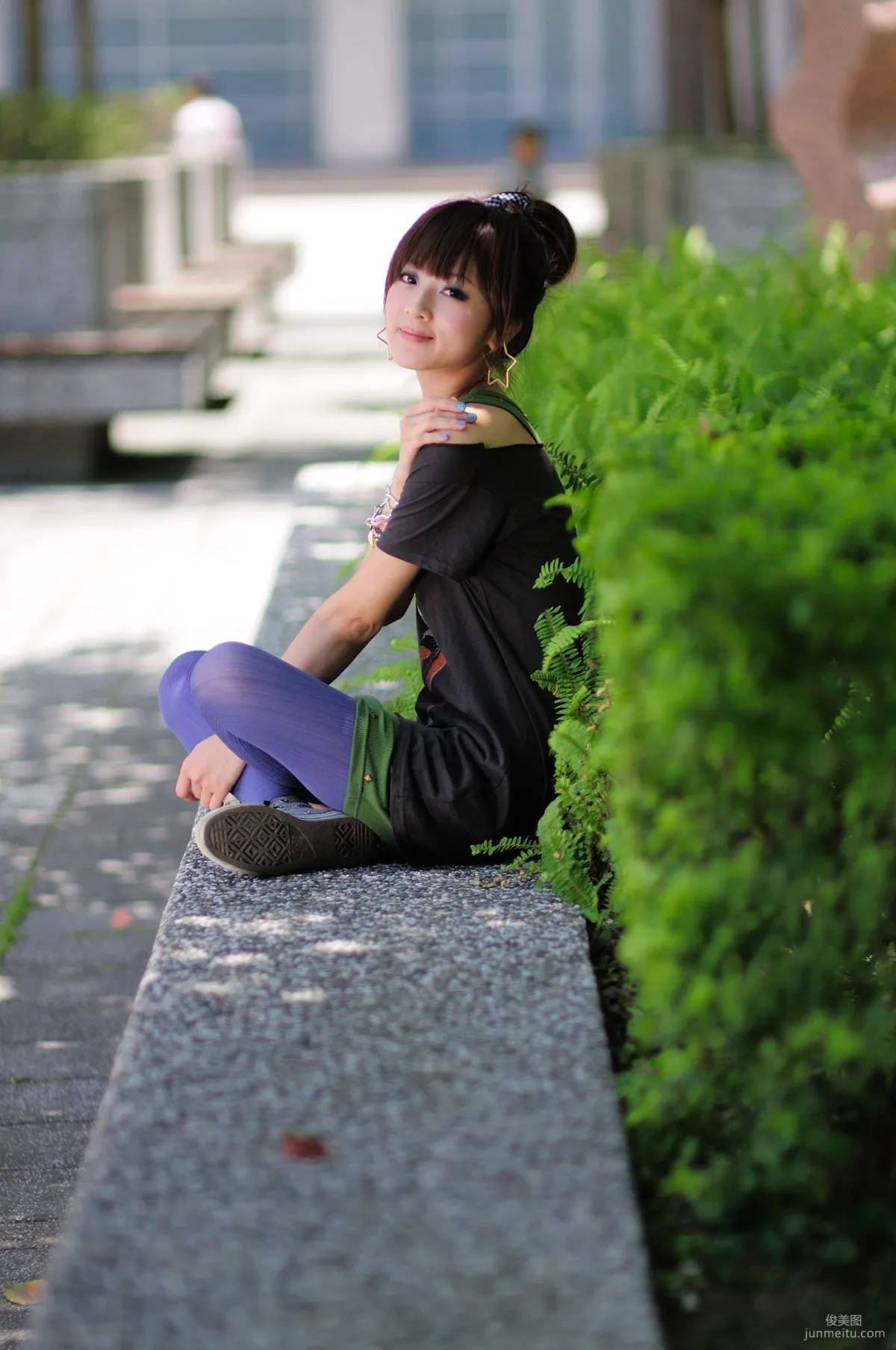 果子Mikako《台大法商學院外拍》寫真集 45