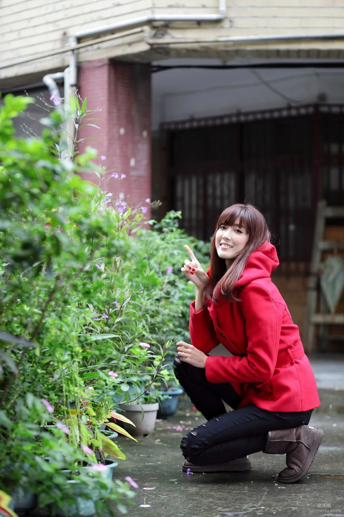 Taiwan Model Kila Jingjing / Jin Yunqiao, 4 Street Snap Series Photos Collection photo 14