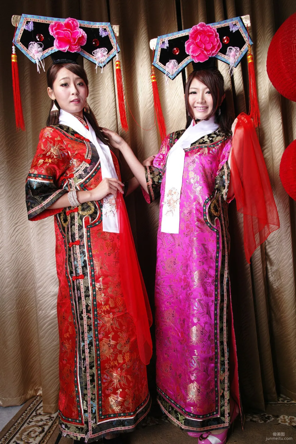 Winnie小雪、小羽《新春拜年 甄嬛格格》寫真集 47