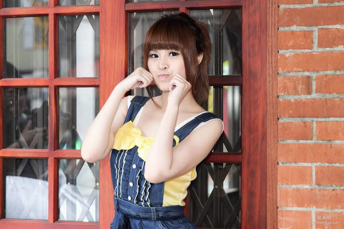 Li Yixuan: Web Idols photo 8