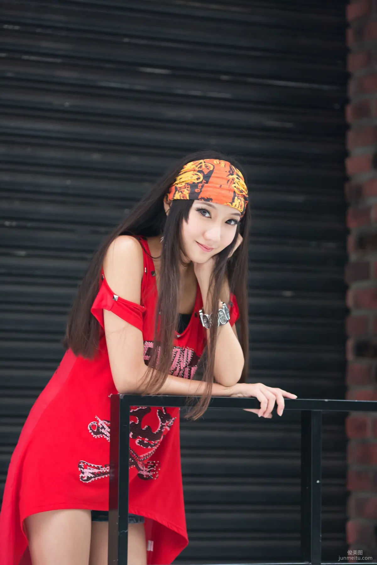 Taiwan Leg Model Tina Chen Siting, American Street, Street Snap Photo Set photo 4