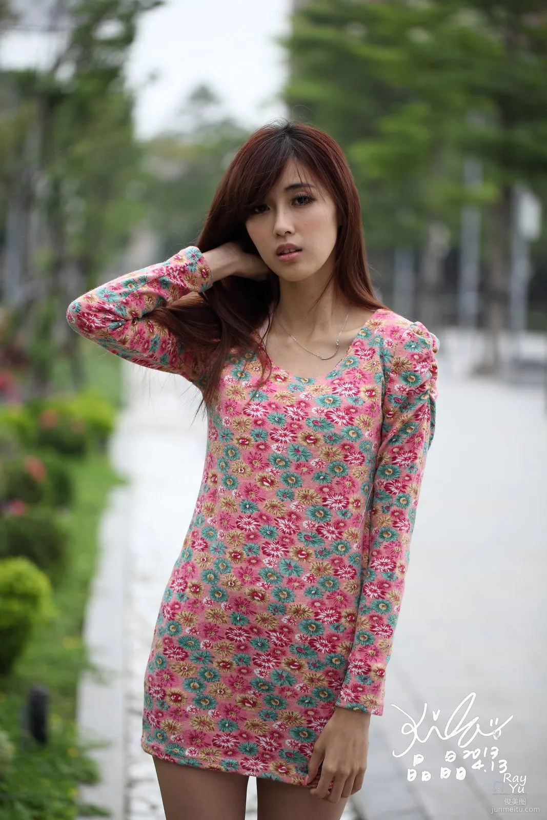 Taiwan Beauty Liao Tingling/Kila Jingjing 'Floral Ultra-Short Skirt Street Snap' Photo Set photo 31