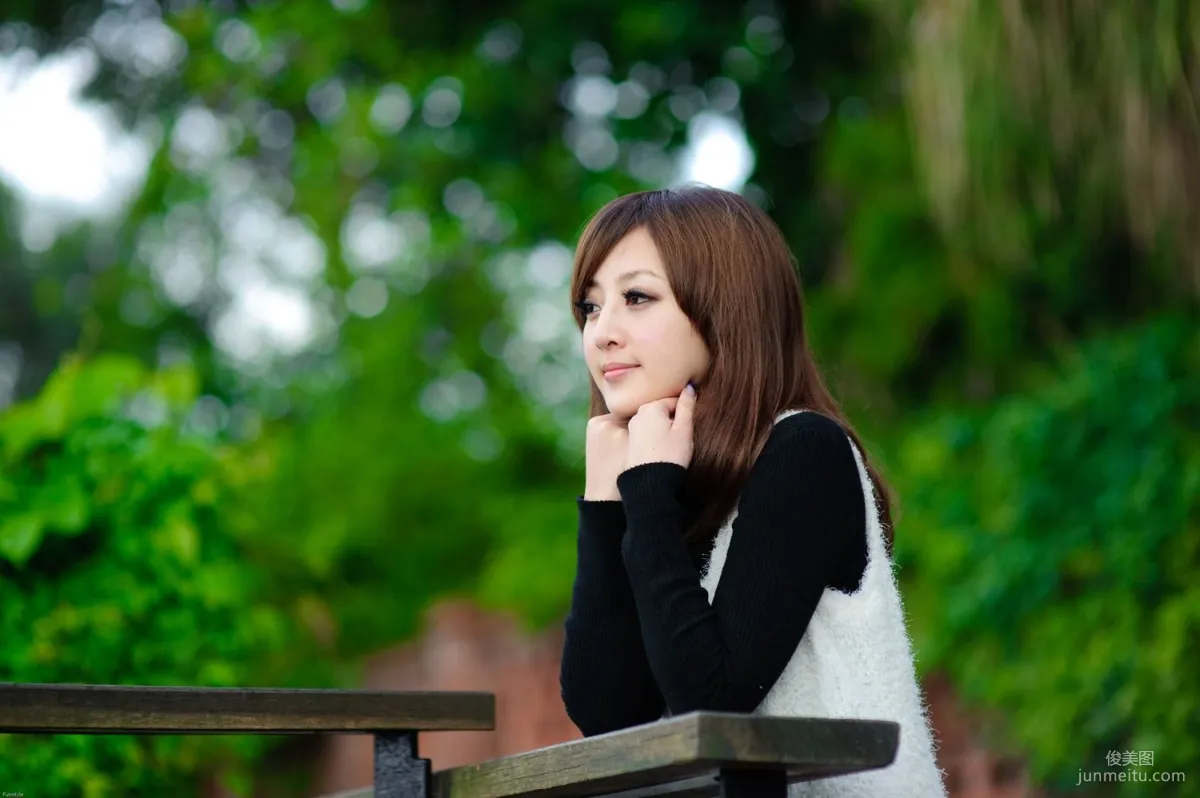 Guozi Mikako, Tamsui Little White House and Hobe Fort Outdoor Shoot Photo Set photo 7