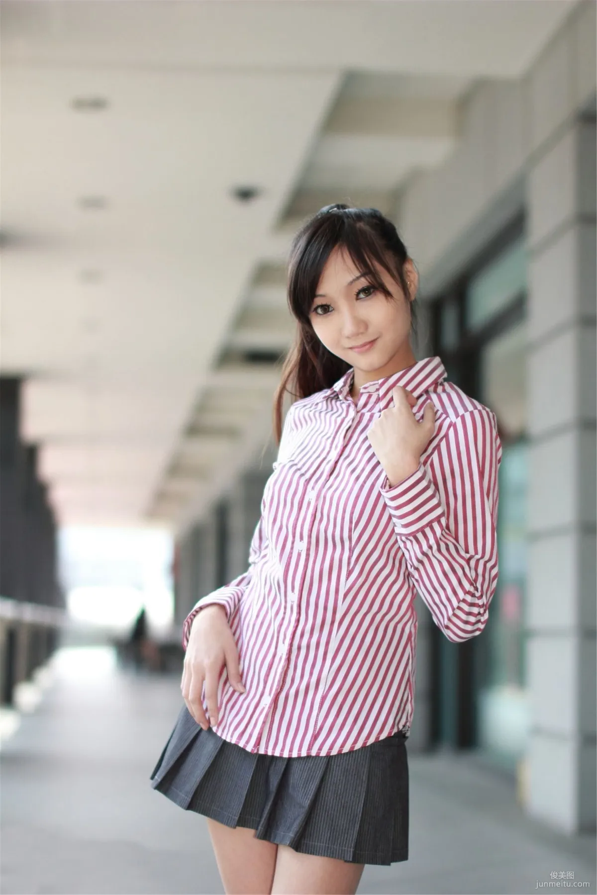Tina Chen Siting "Tongyue Afternoon Tea Outdoor Shoot" Photo Set photo 12