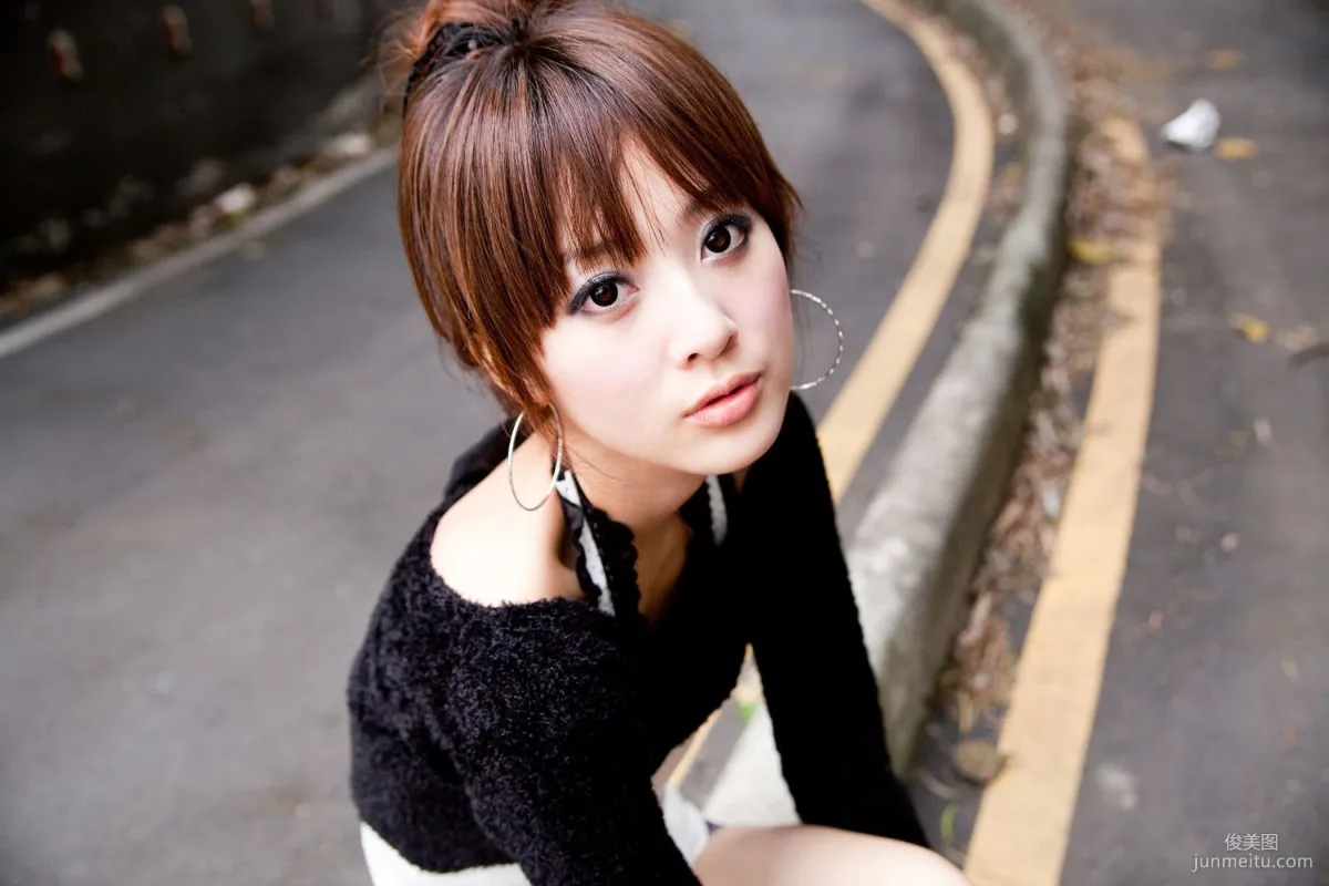 Guozi MM / Zhang Yunfei, Children's Traffic Museum Outdoor Shoot Part 2 Photo Set photo 31