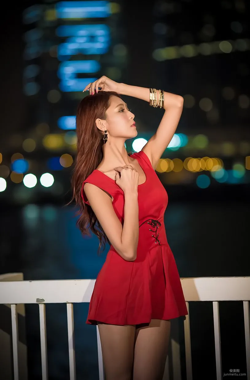 Winnie小雪/莊詠惠《火紅夜拍》寫真集 18