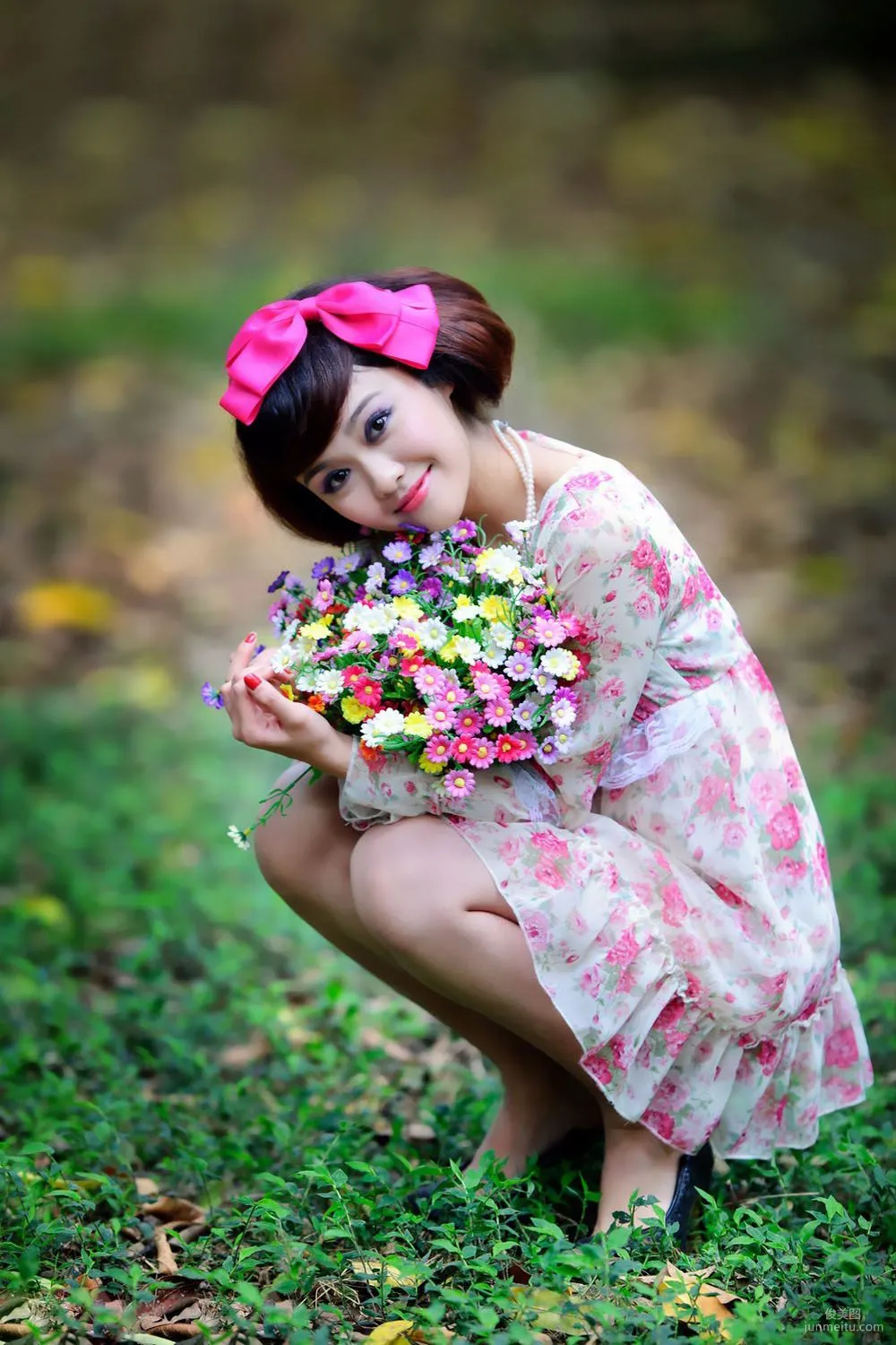 Taiwan Girl Yin Zhi, Aesthetic Floral Dress Outdoor Shoot, Photo Set photo 17