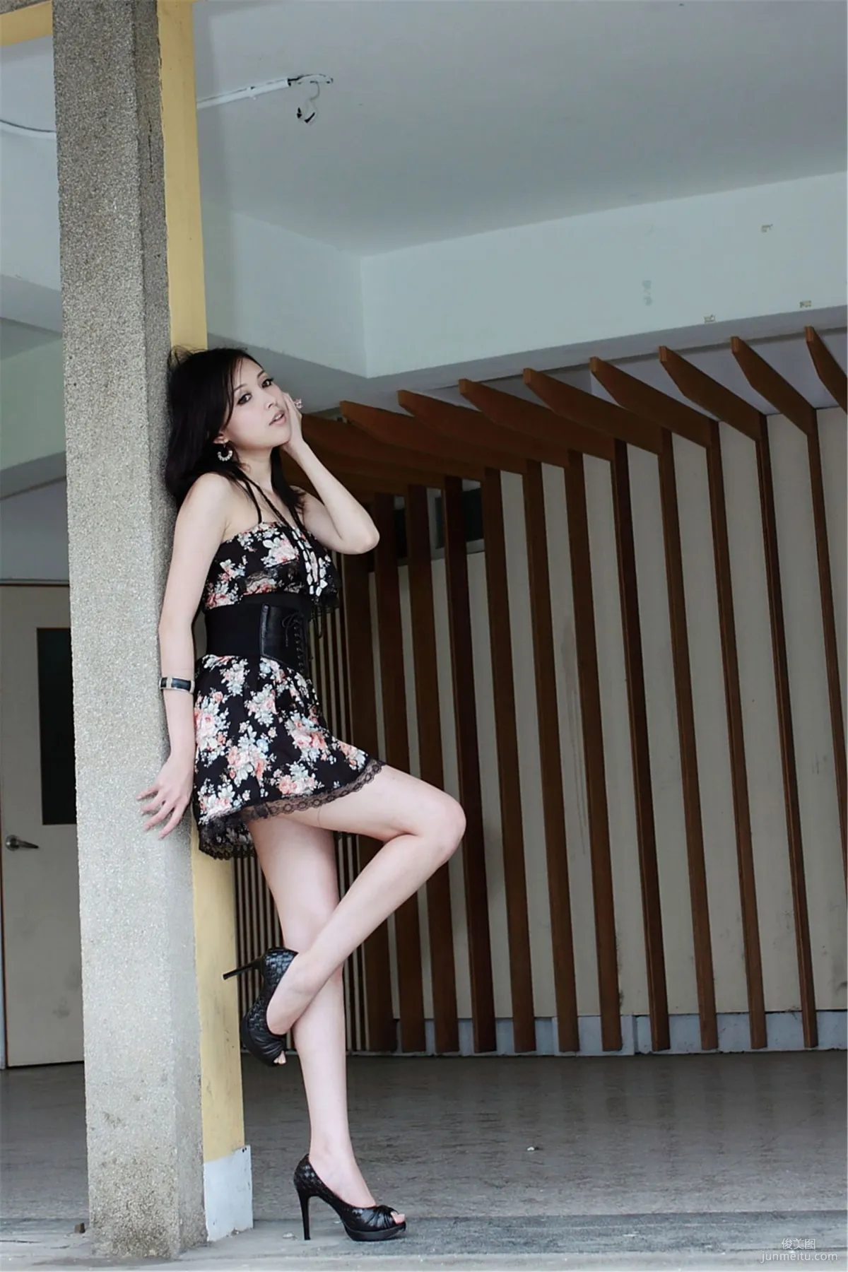 Taiwan Model Avy Du Kewei, Fashion Dress Street Snap Photo Set photo 12