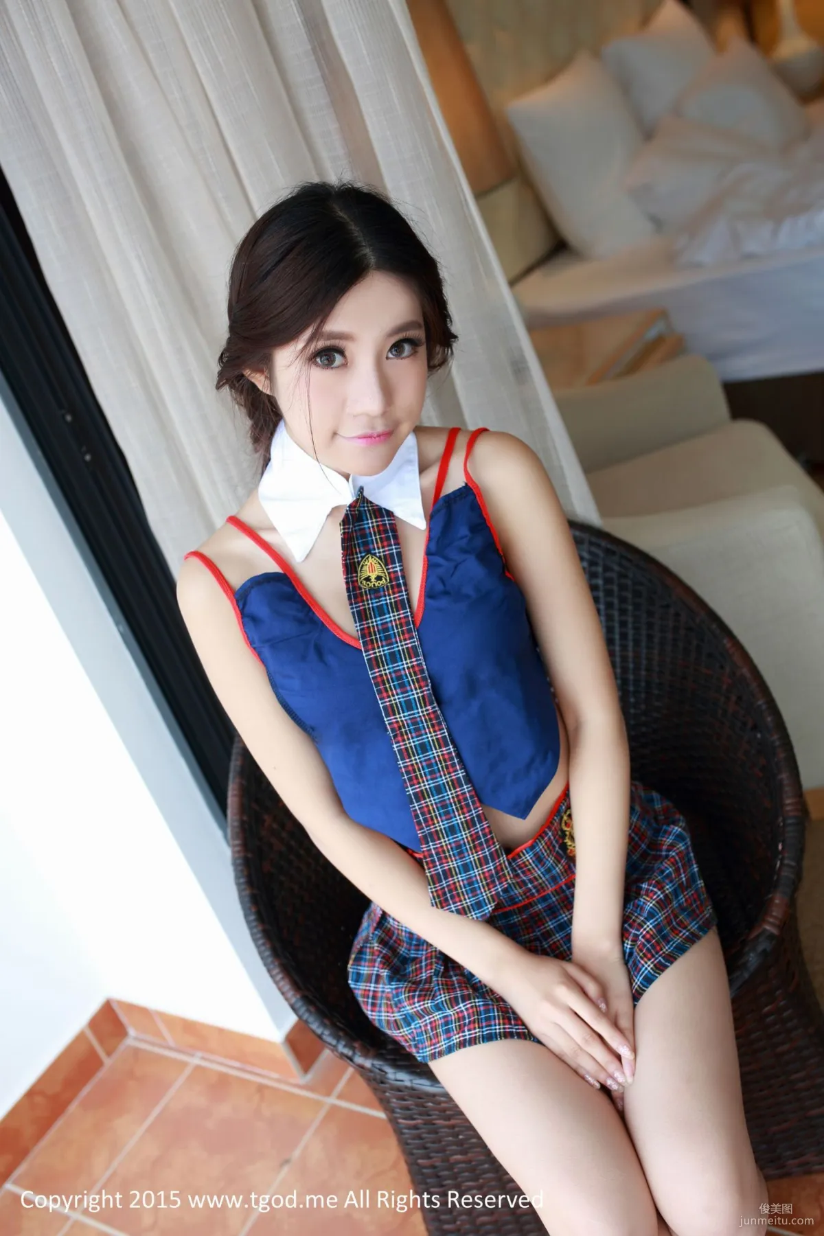 绮里嘉Ula《校花的英伦女王范》 [TGOD推女神] 写真集1