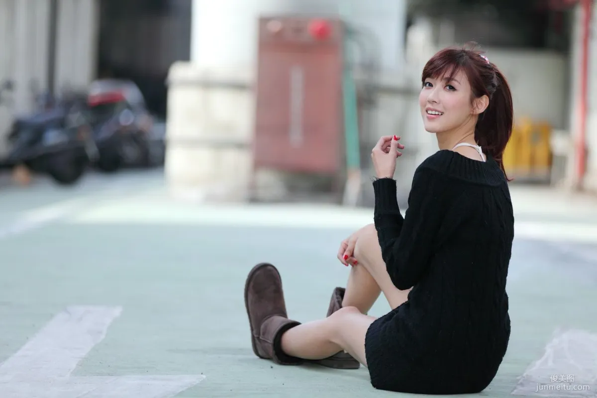 Taiwan Model Kila Jingjing / Jin Yunqiao, 4 Street Snap Series Photos Collection photo 5