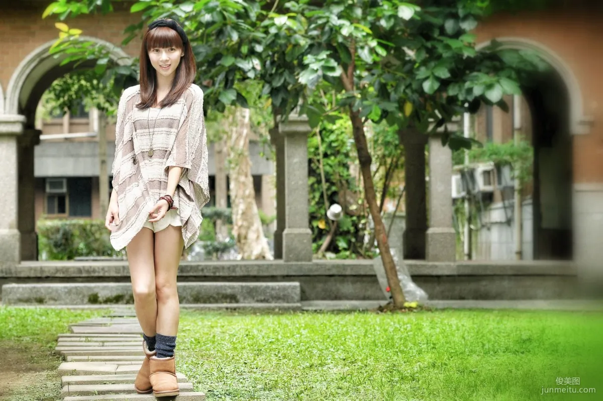 Taiwan Beauty Shen Qiaoqiao "Sweet Girl Fresh Outdoor Shoot Photos" Photo Collection photo 1