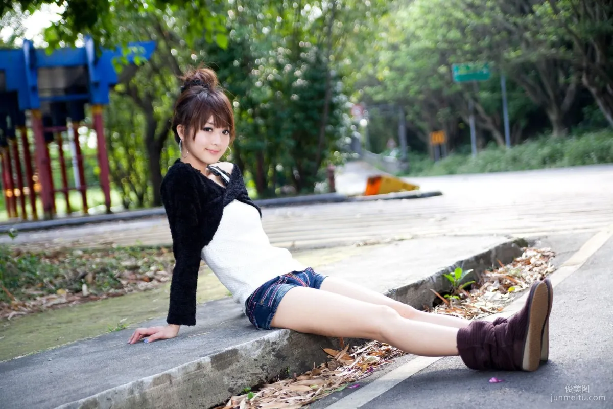 Guozi MM / Zhang Yunfei, Children's Traffic Museum Outdoor Shoot Part 2 Photo Set photo 28
