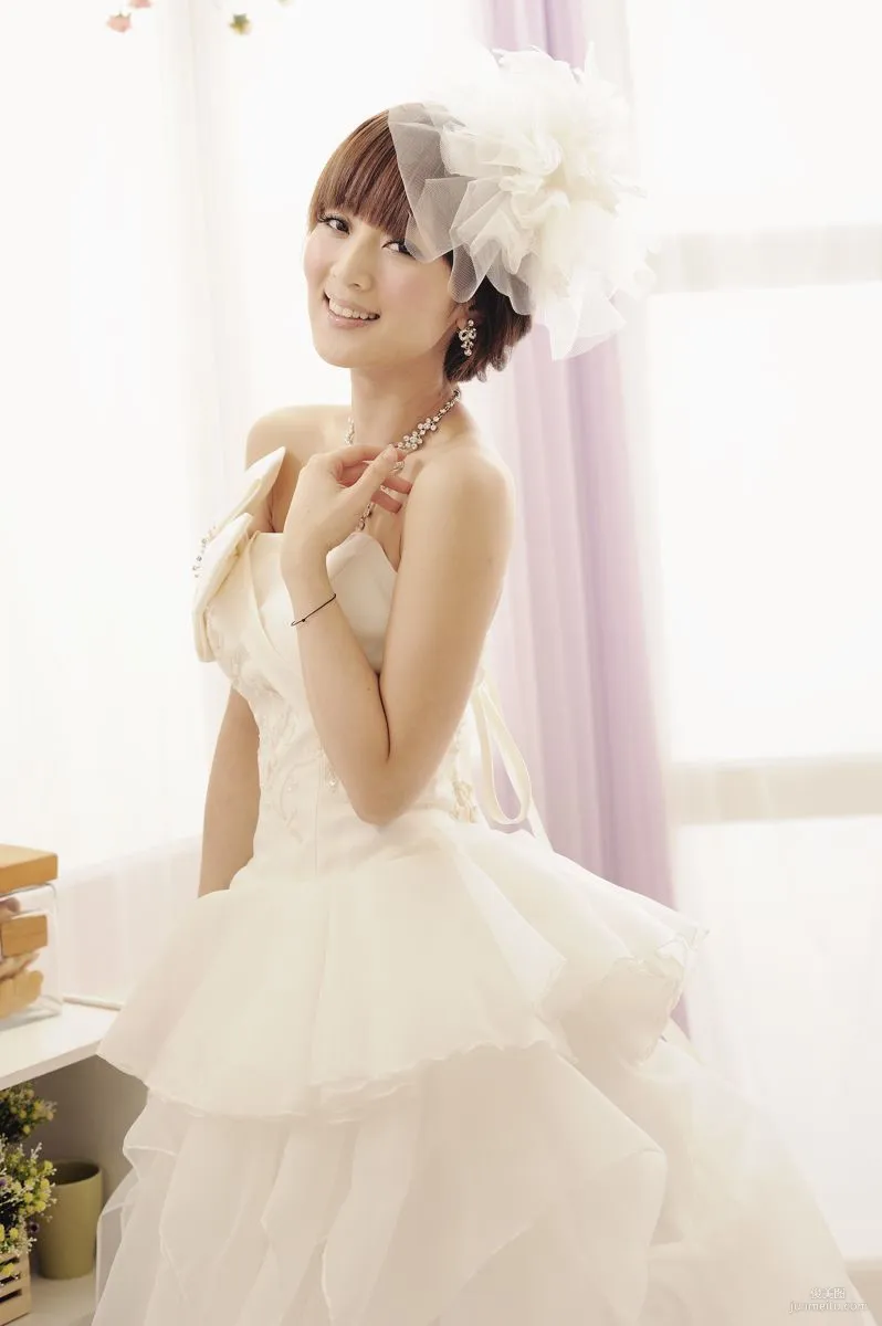 果子MM/張凱潔《棚拍婚紗》寫真集 23