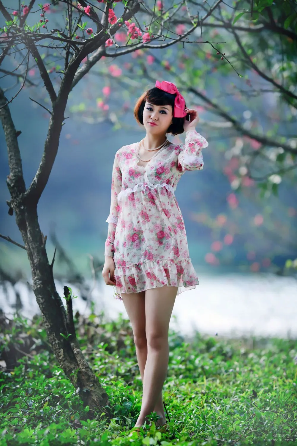 Taiwan Girl Yin Zhi, Aesthetic Floral Dress Outdoor Shoot, Photo Set photo 20