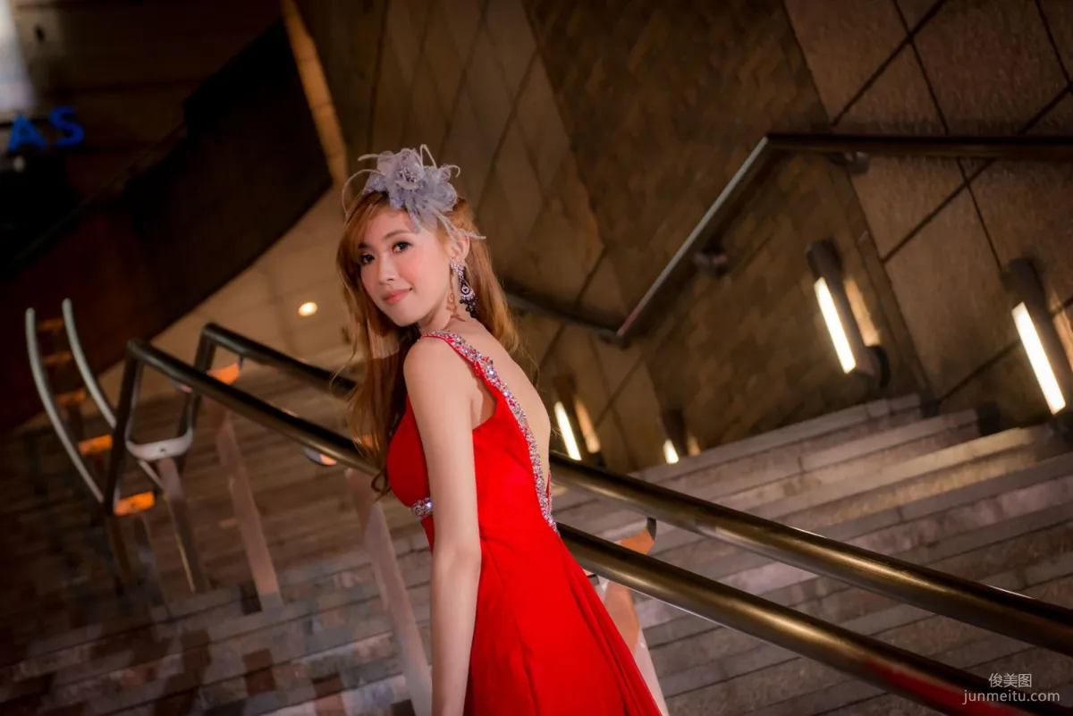 Taiwan Goddess Jin Yunqiao/Kila Jingjing, Wedding Dress Creation Photo Set photo 26