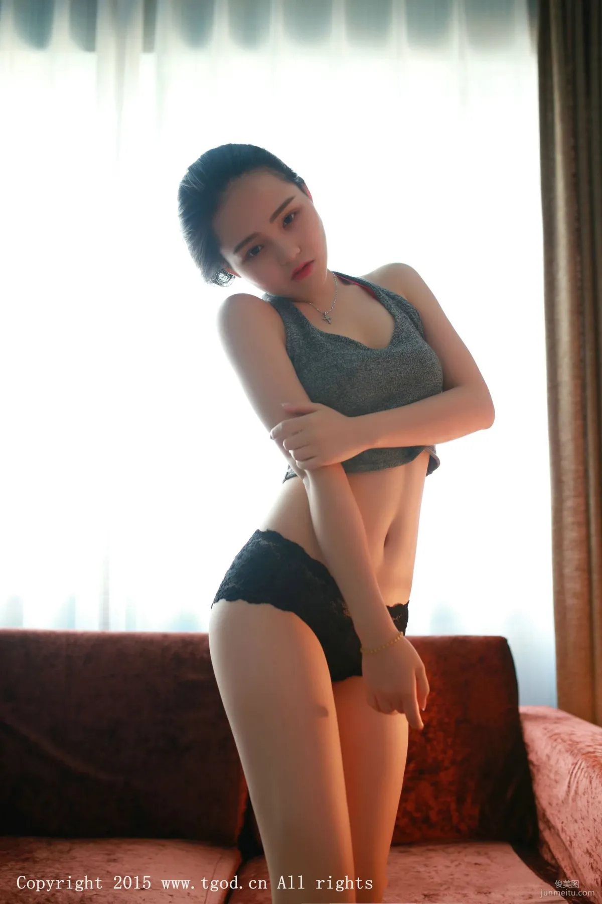 佩佩Cassie《香车美女 室内小清新》 [TGOD推女神] 写真集6