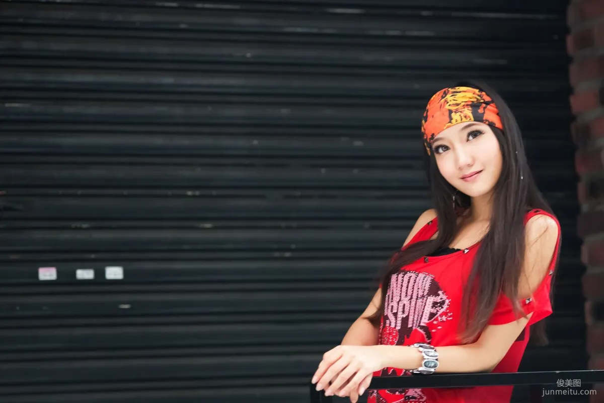 Taiwan Leg Model Tina Chen Siting, American Street, Street Snap Photo Set photo 6