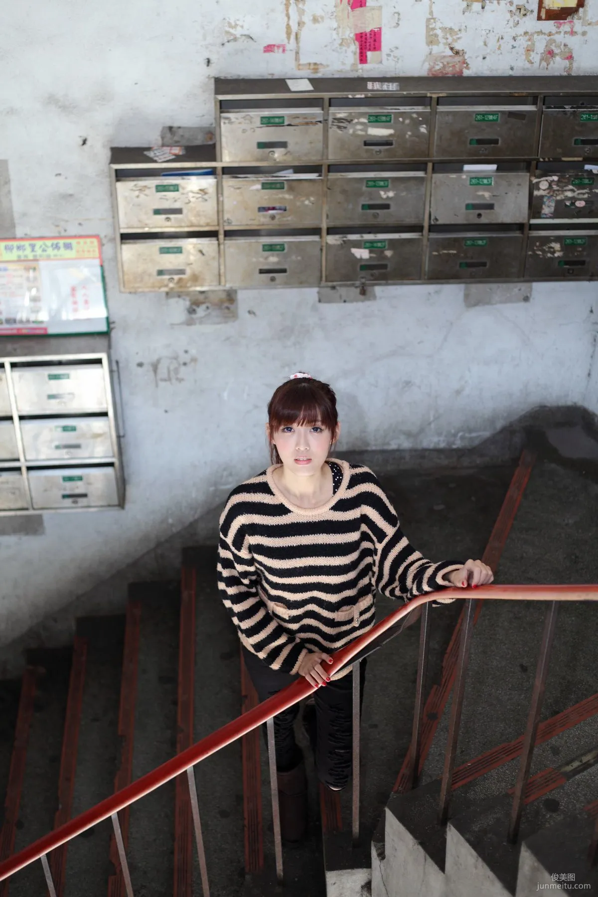 Taiwan Model Kila Jingjing / Jin Yunqiao, 4 Street Snap Series Photos Collection photo 32