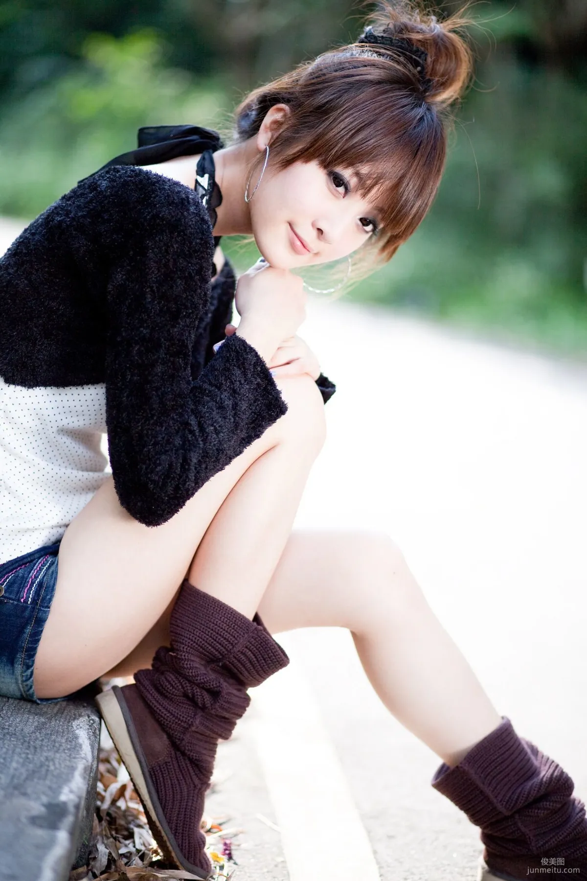 Guozi MM / Zhang Yunfei, Children's Traffic Museum Outdoor Shoot Part 2 Photo Set photo 29