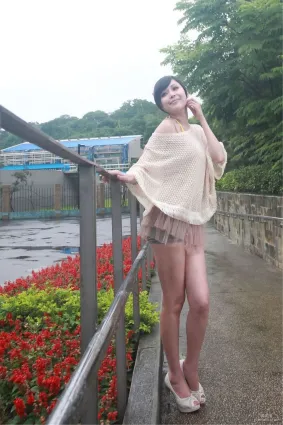 台灣美女杜可薇Avy《蝶兒飛》寫真集