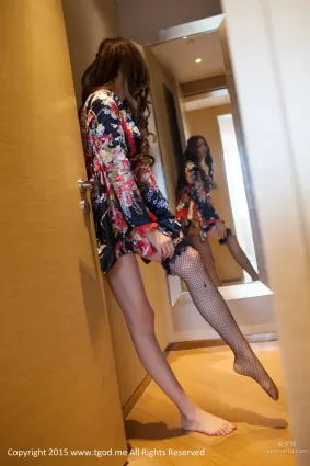 禦姐小嘛《和服和黑絲的誘惑》私房系列  [TGOD推女神] 寫真集