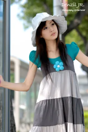 果子MM/張允霏《Lovely 果子 Fruit with Barbie Attire》寫真集