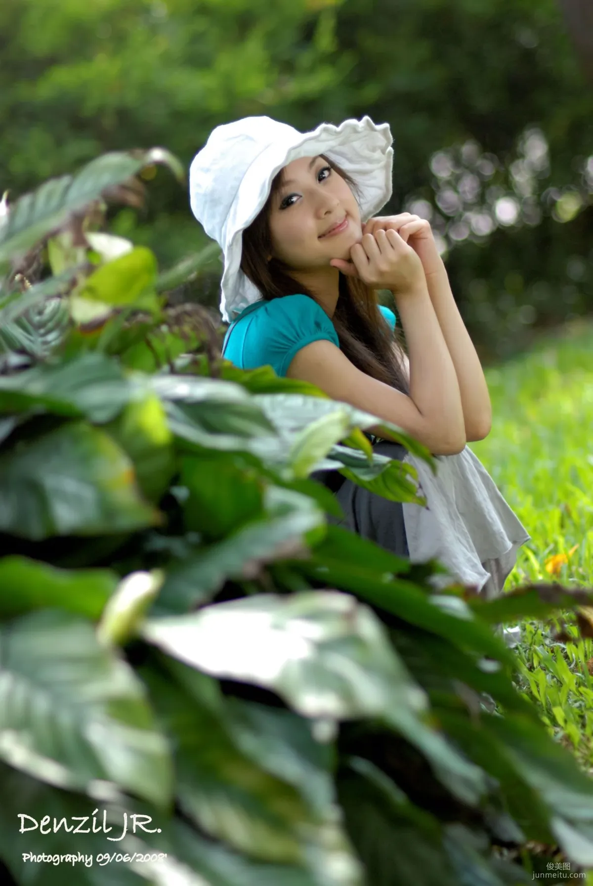 果子MM/張允霏《Lovely 果子 Fruit with Barbie Attire》寫真集 25