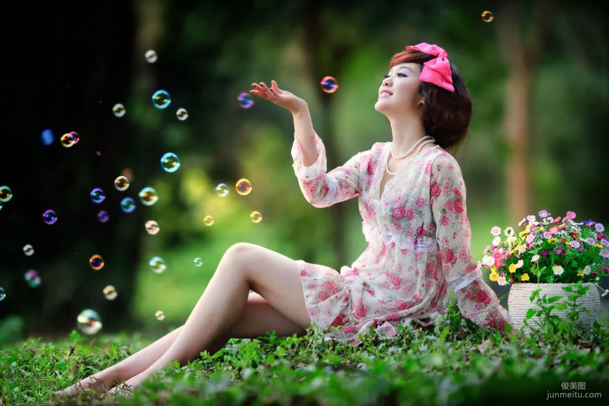 Taiwan Girl Yin Zhi, Aesthetic Floral Dress Outdoor Shoot, Photo Set photo 11