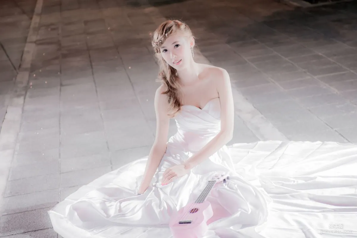 Taiwan Goddess Jin Yunqiao/Kila Jingjing, Wedding Dress Creation Photo Set photo 43