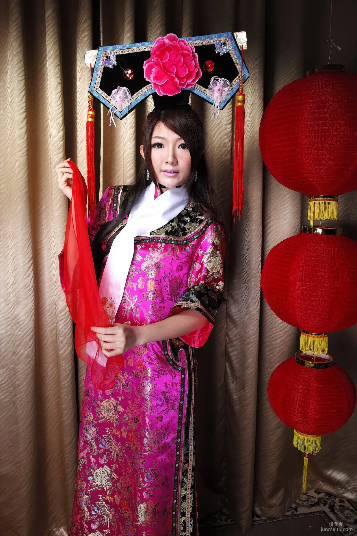Winnie小雪、小羽《新春拜年 甄嬛格格》寫真集 60