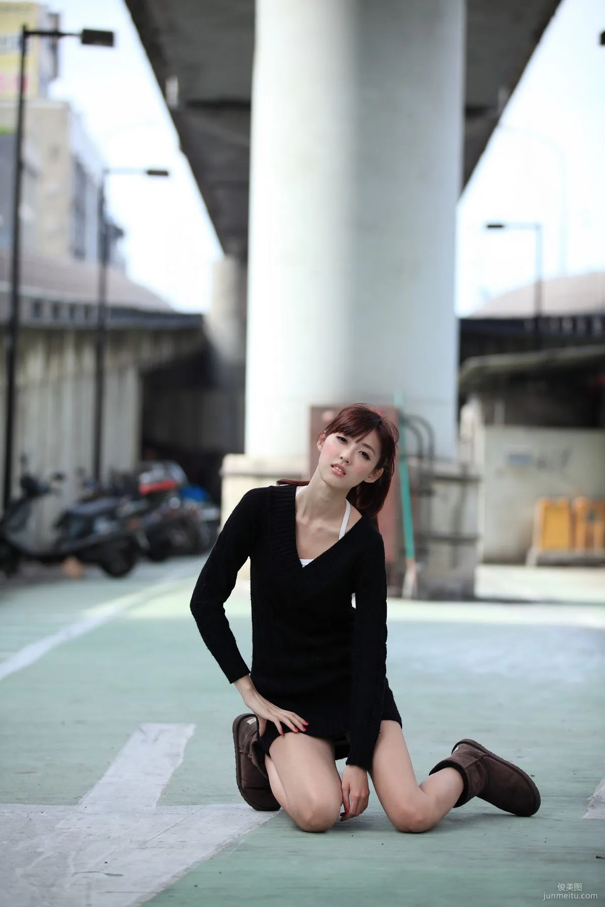 Taiwan Model Kila Jingjing / Jin Yunqiao, 4 Street Snap Series Photos Collection photo 29