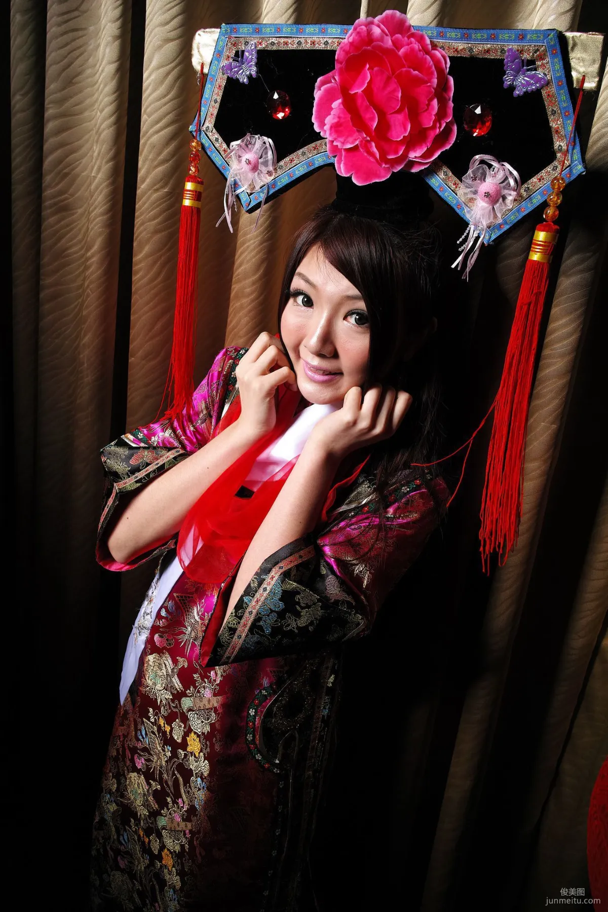 Winnie小雪、小羽《新春拜年 甄嬛格格》寫真集 67