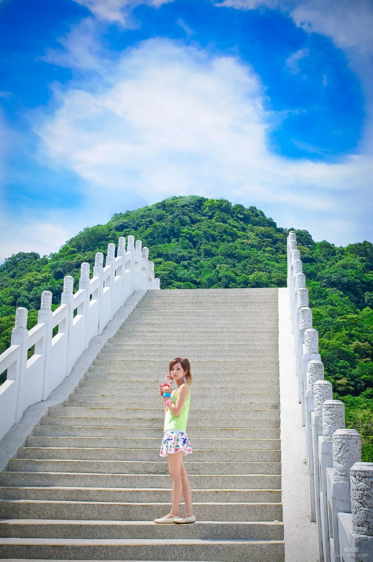 果子MM/張凱潔《大湖公園外拍》寫真集 8