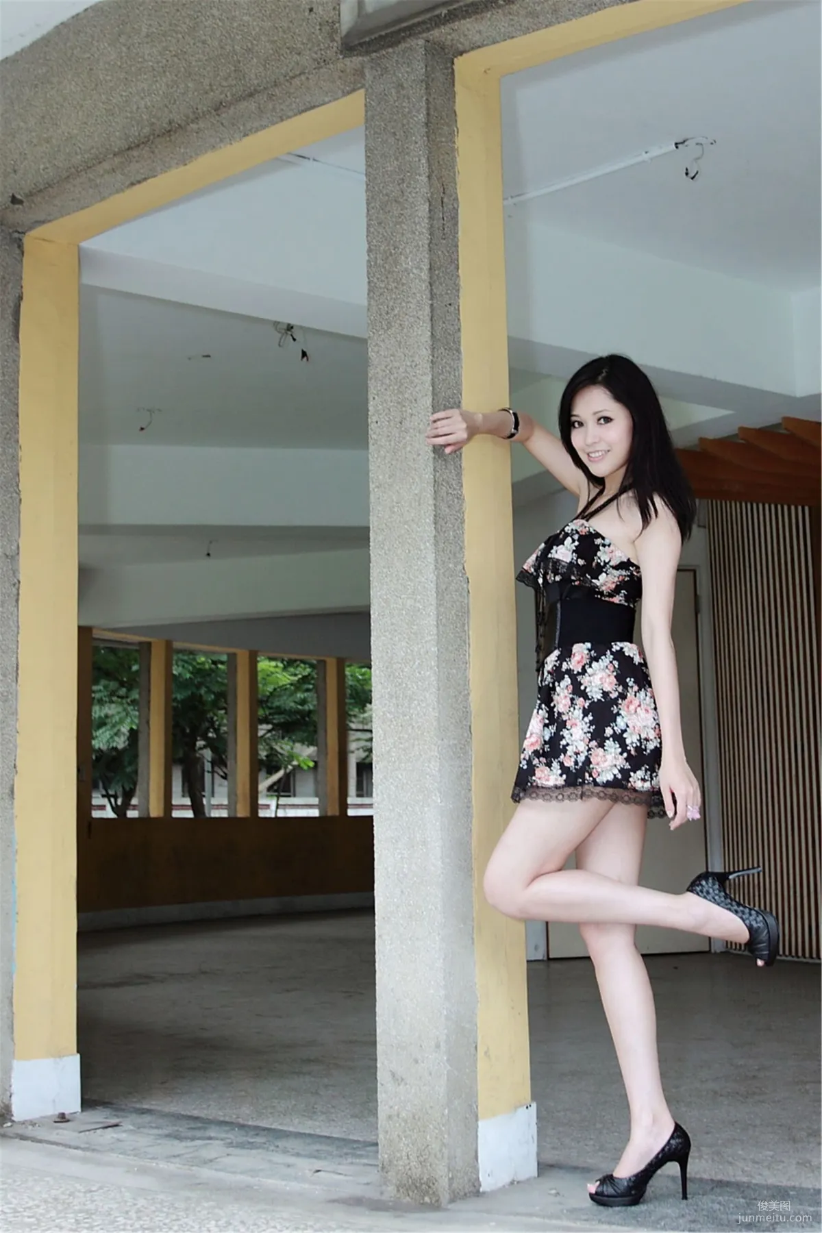 Taiwan Model Avy Du Kewei, Fashion Dress Street Snap Photo Set photo 11