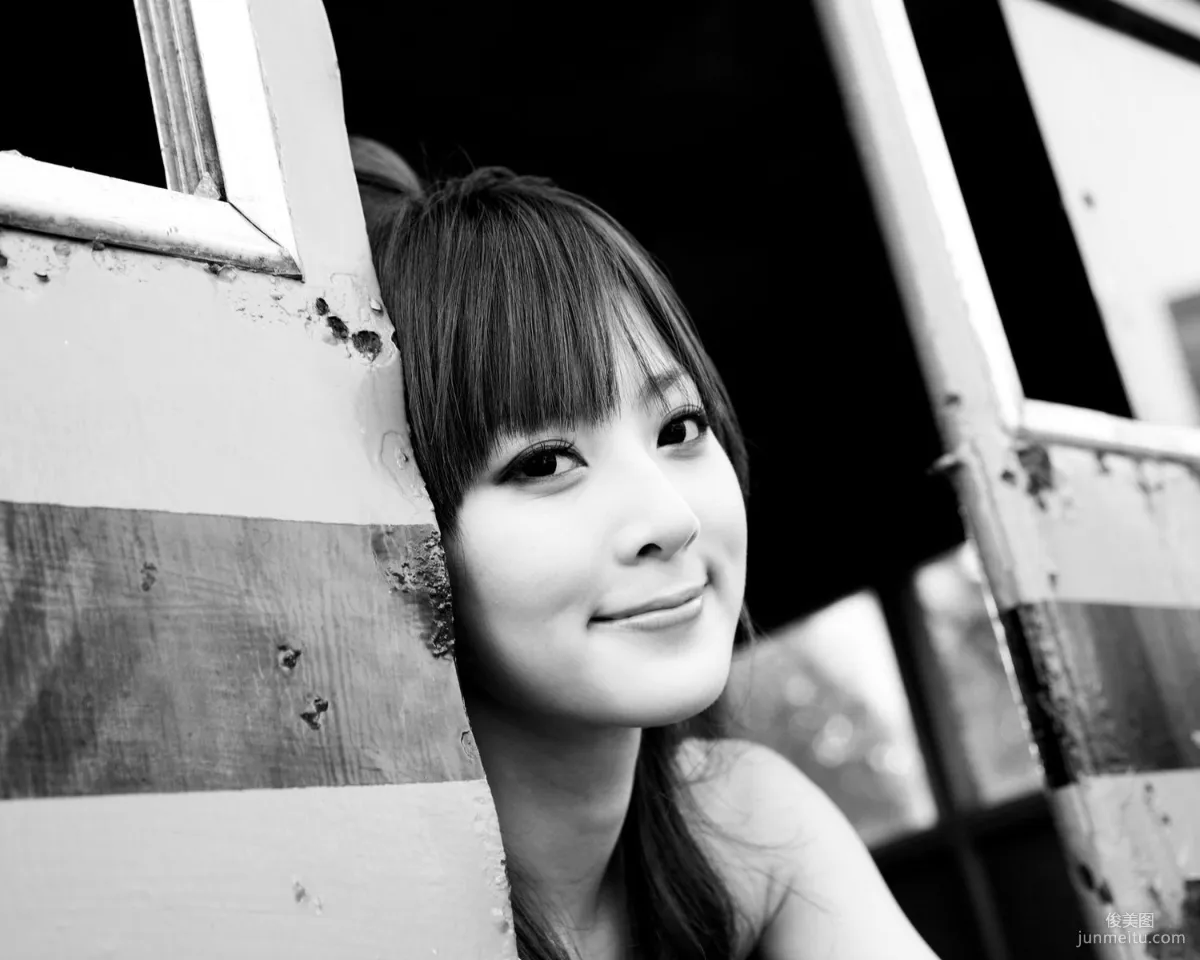 Guozi MM / Zhang Yunfei, Children's Traffic Museum Outdoor Shoot Part 2 Photo Set photo 19