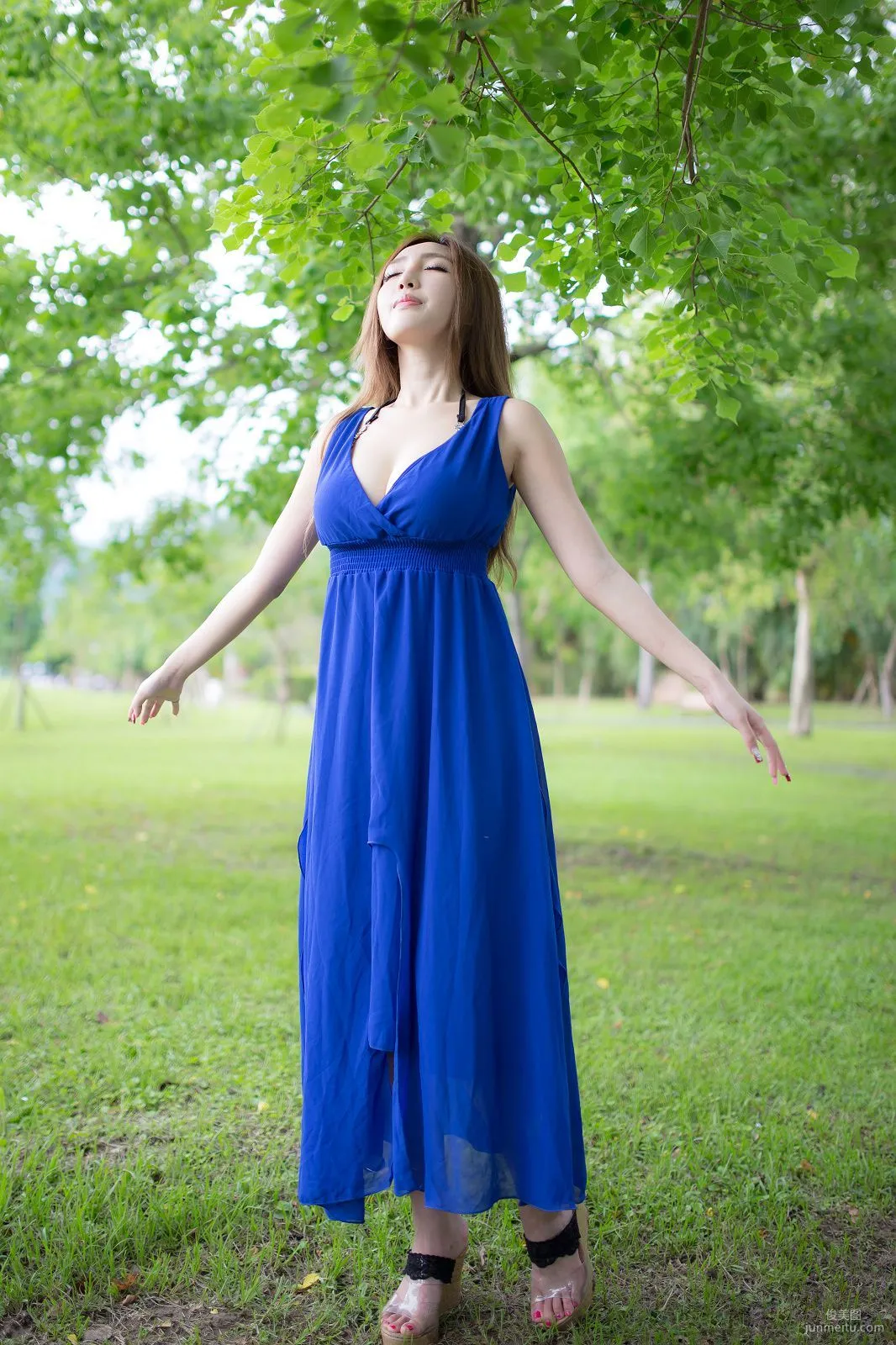 Taiwan Zhao Yun Syuan "Top Grade Blue Long Dress Goddess" Photo Set photo 27