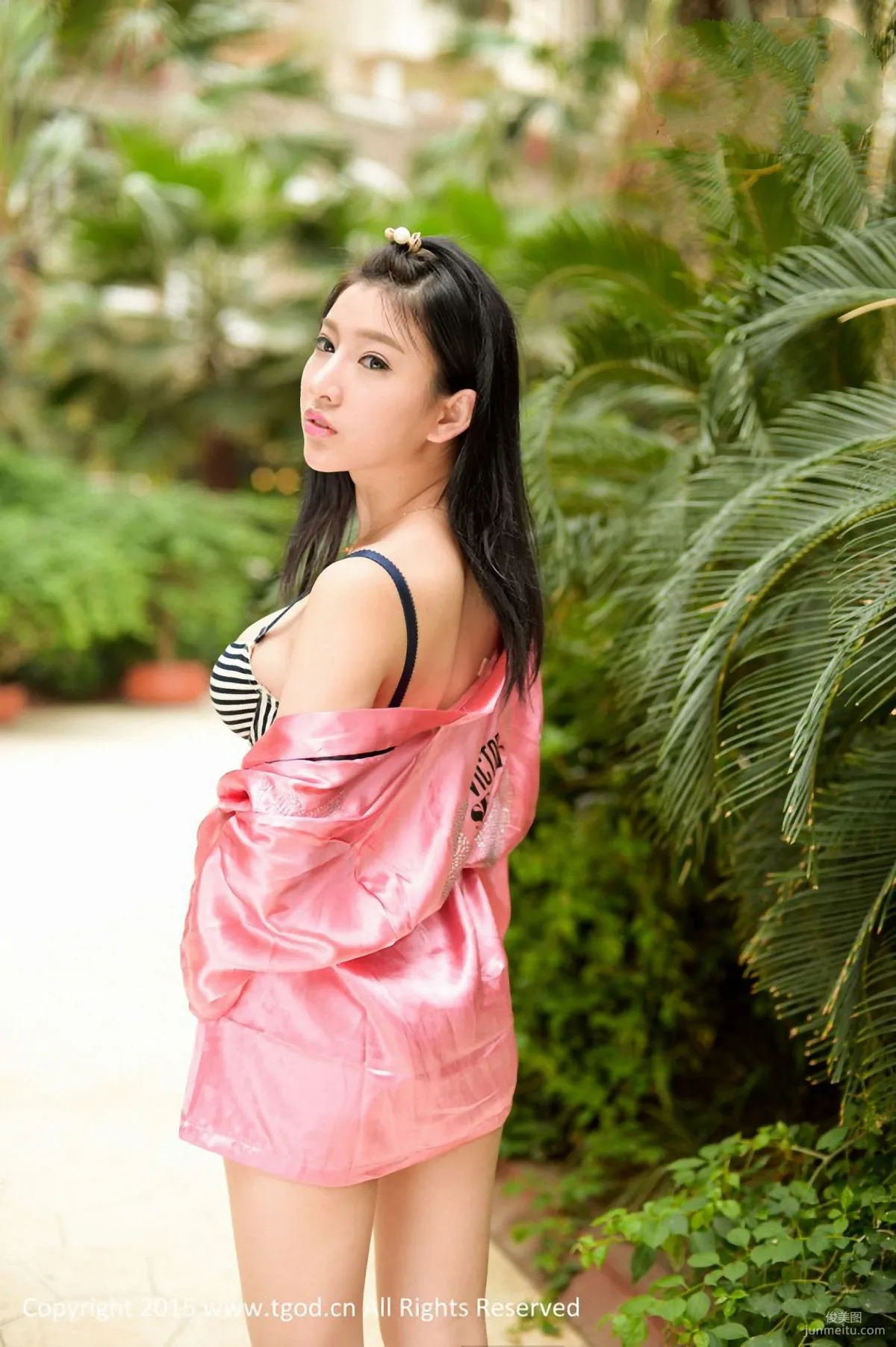 Zhang Xiaofan Vivian, Genie in a Bottle [TGOD] Photo Set photo 34