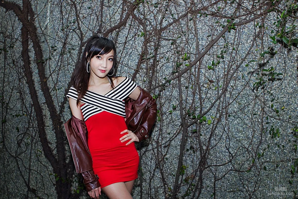 Taiwan Leg Model Tina Chen Siting, American Street, Street Snap Photo Set photo 31