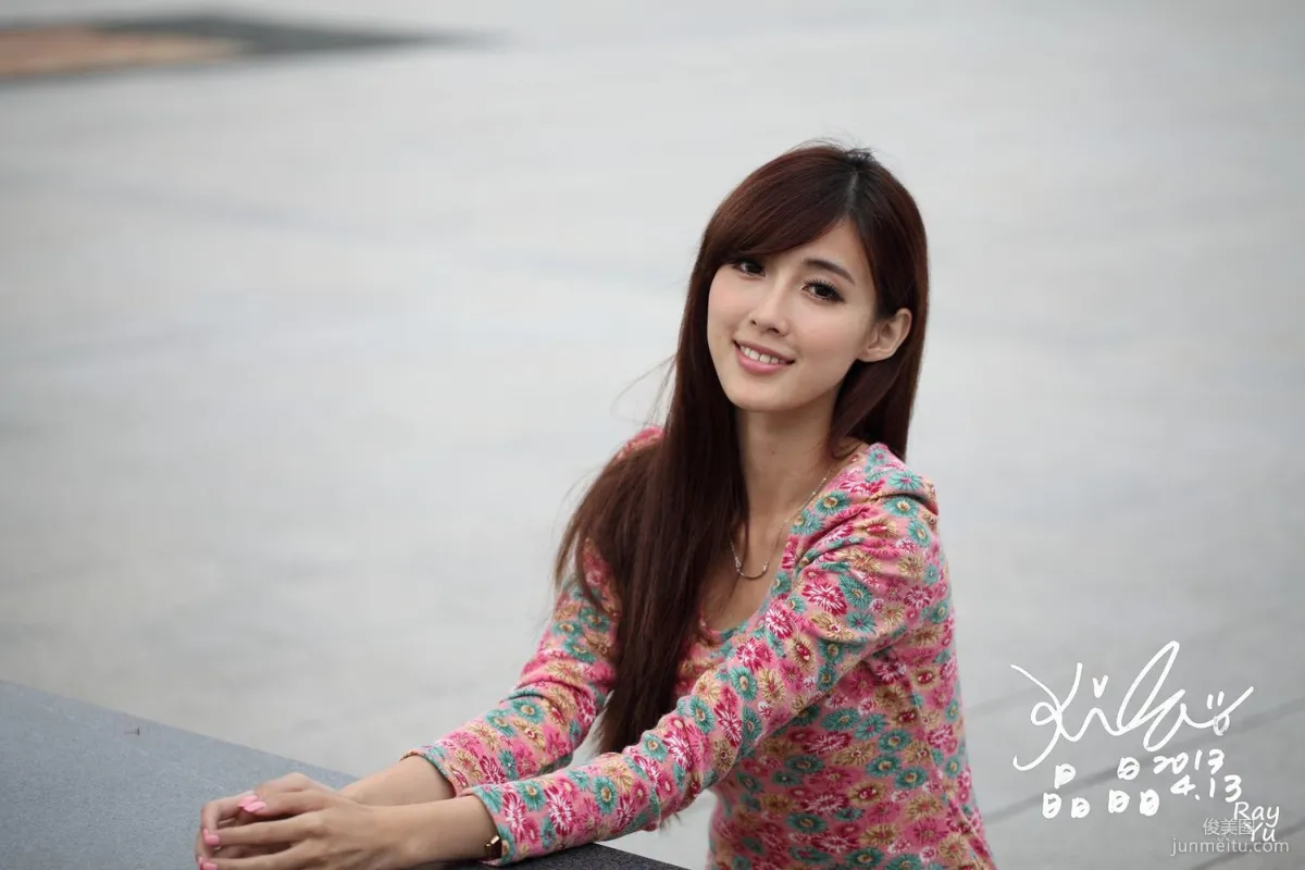 Taiwan Beauty Liao Tingling/Kila Jingjing 'Floral Ultra-Short Skirt Street Snap' Photo Set photo 21
