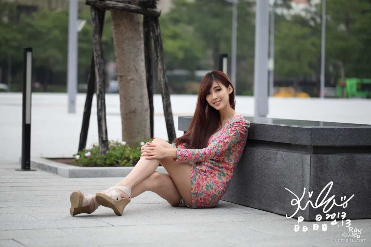 Taiwan Beauty Liao Tingling/Kila Jingjing 'Floral Ultra-Short Skirt Street Snap' Photo Set photo 38