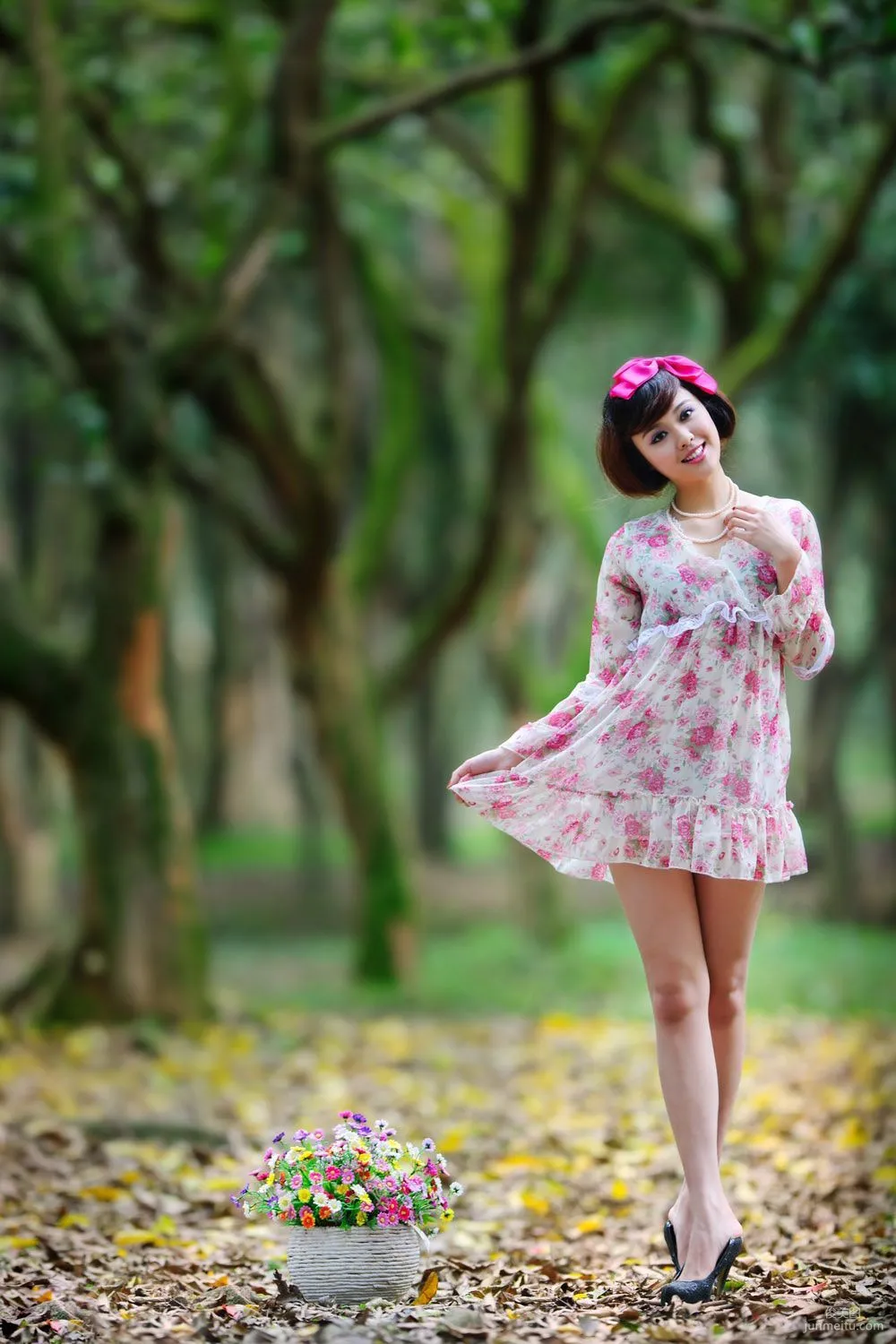 Taiwan Girl Yin Zhi, Aesthetic Floral Dress Outdoor Shoot, Photo Set photo 1