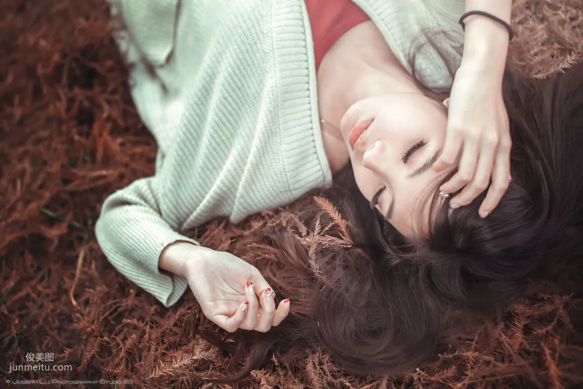 Taiwan Beauty Tuna/Xu Weiyin Little Fresh and Beautiful Outdoor Shoot Photos Collection photo 15