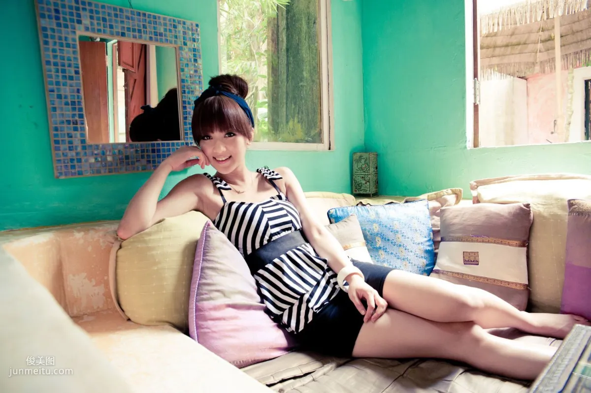 Zhang Kaijie / Mikako, Montmartre Cafe Outdoor Shoot Photo Set photo 60