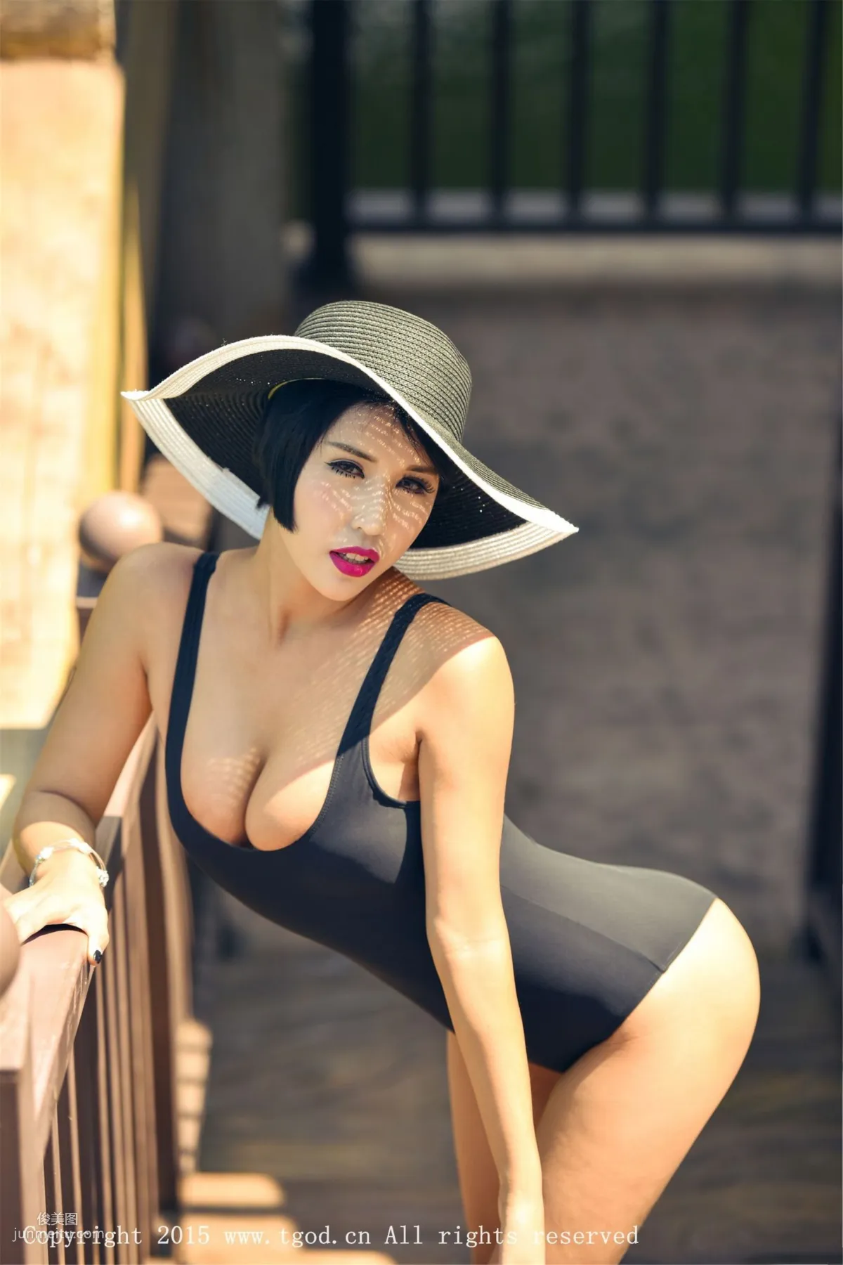 Nayi Linger: TGOD photo 10