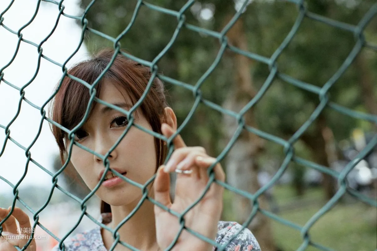 Kila Jingjing/Jin Yunqiao, Campus Beautiful Shoot Series Pictures Photo Collection photo 30