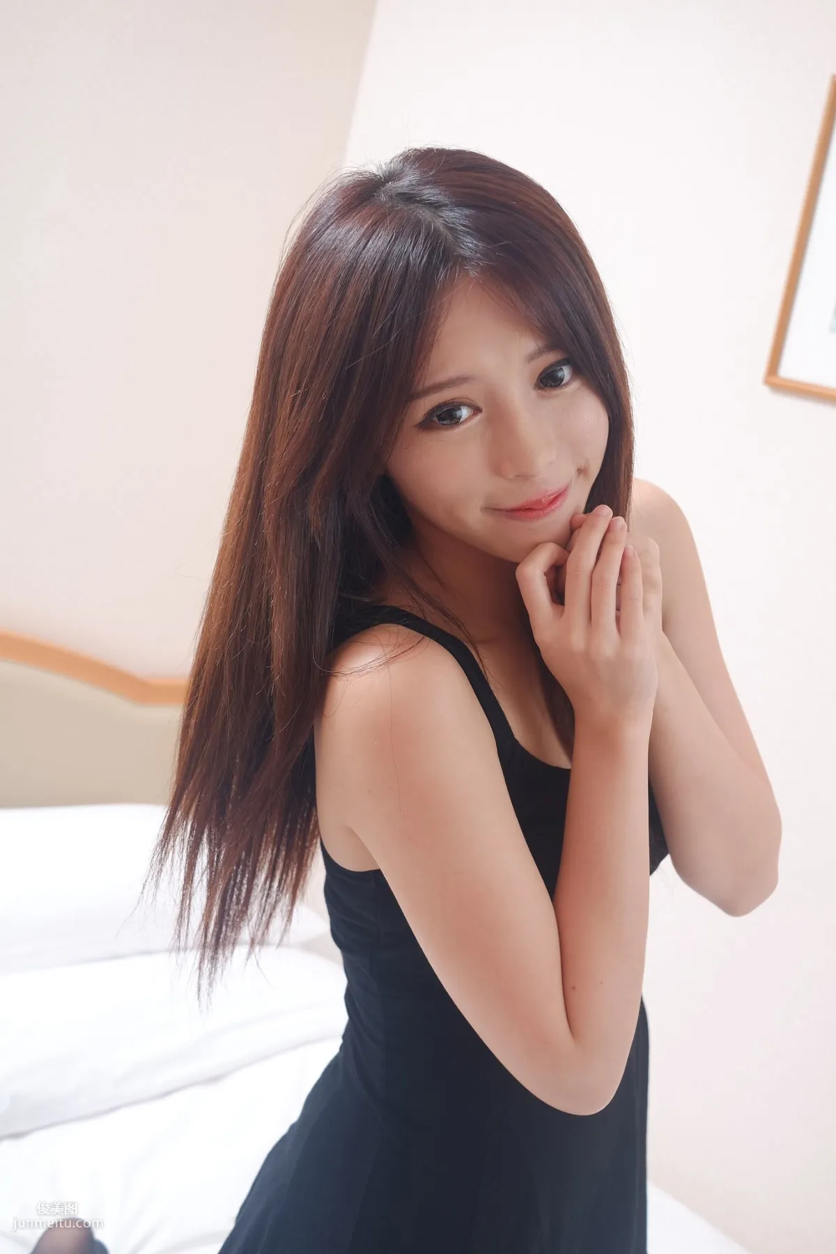 Internet Celebrity and Young Model Zhang Qijun JULIE Sweet Straps Goddess Photo Set photo 8
