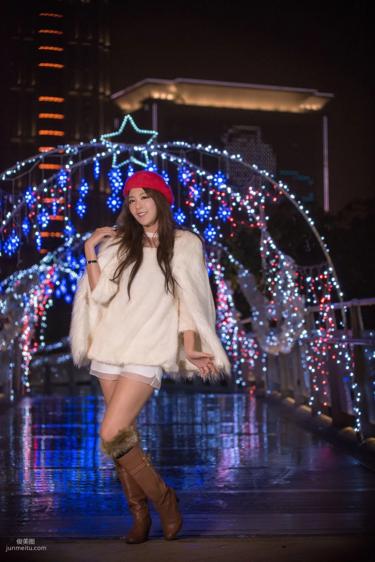 Taiwan Beauty Xia Qing MISO, Christmas Outdoor Shoot Photo Set photo 48