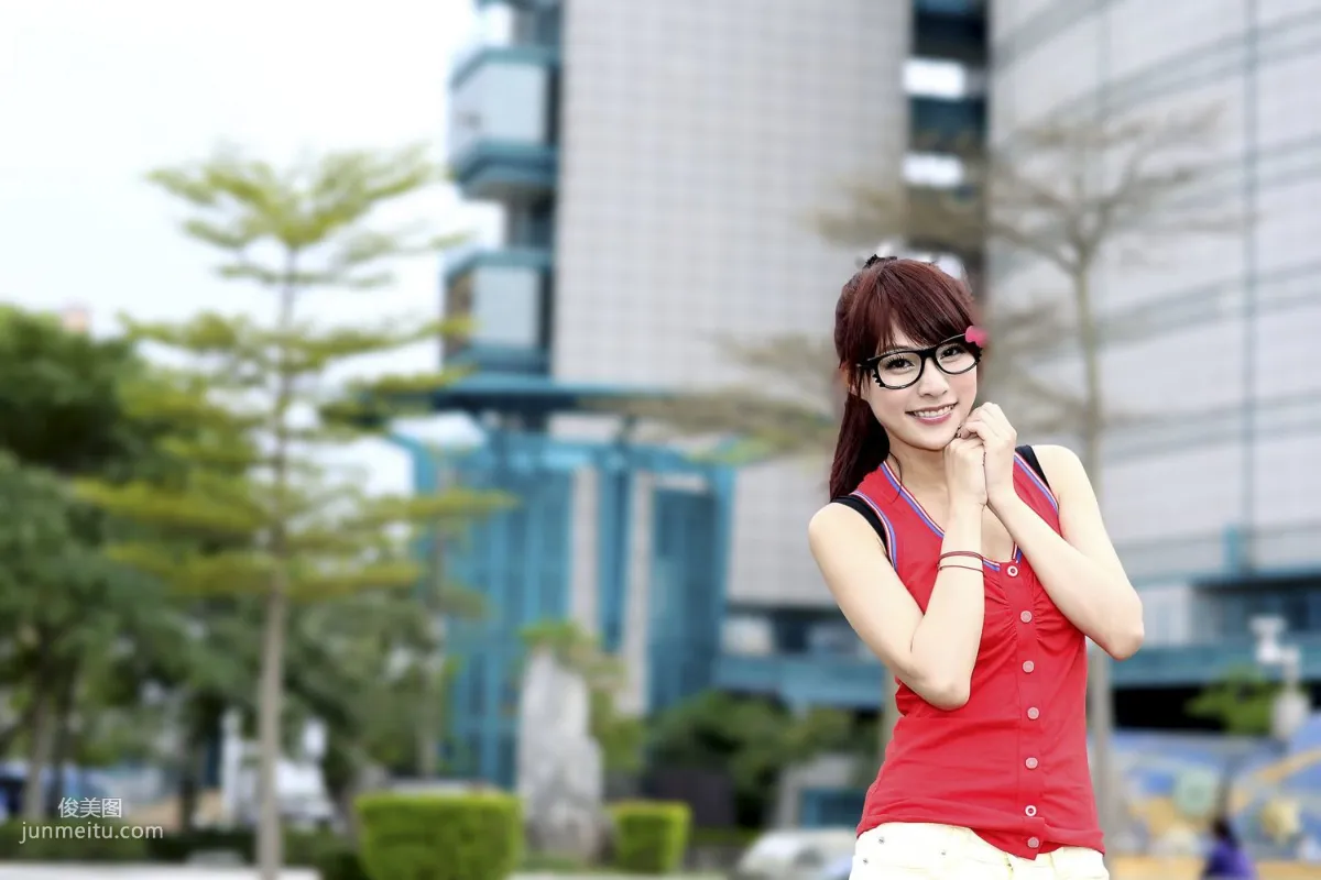 Jessica: Web Idols photo 1