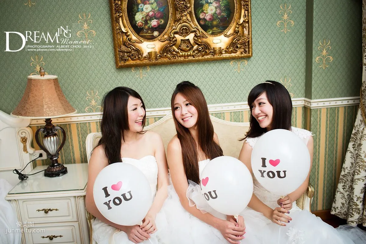 Taiwan Internet Celebrity Winnie Xiaoxue Qingjing Autumn Dream Moment Wedding Dress Chapter Photo Set photo 25