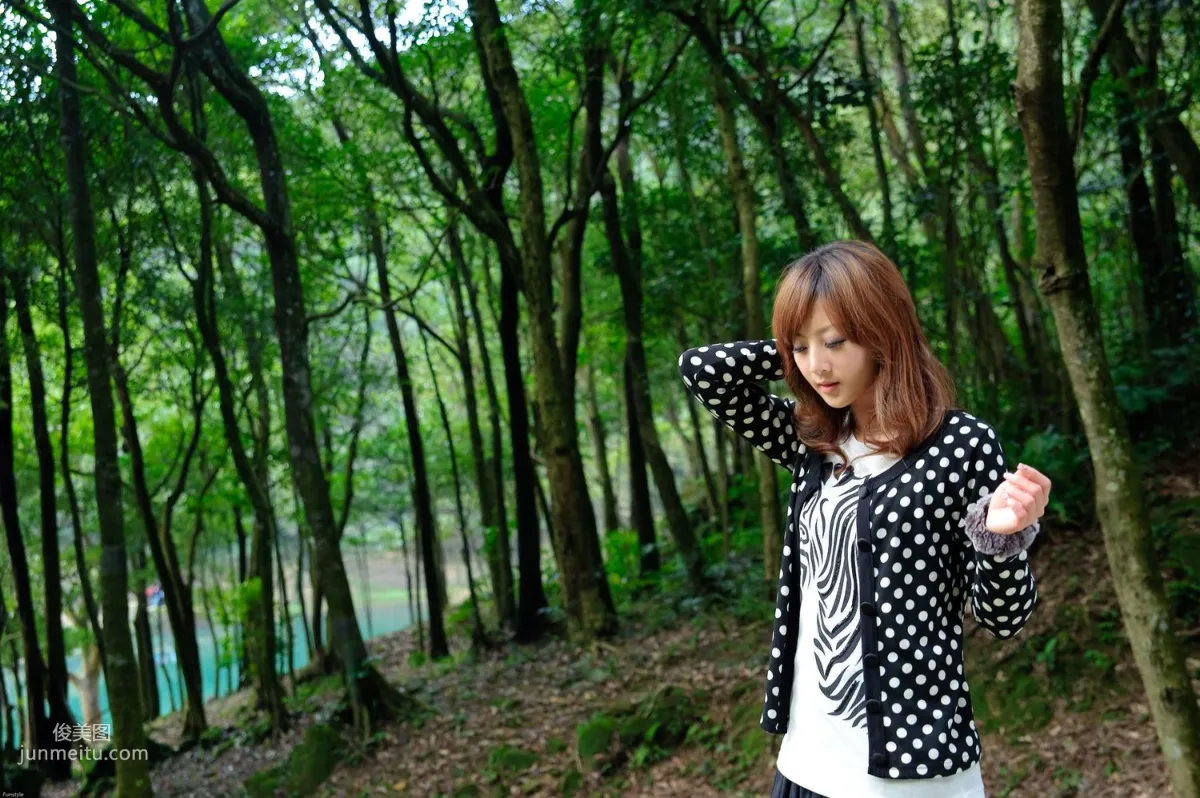Taiwan Goddess Guozi MM Xinshan Menghu Outdoor Shoot Photo Set photo 3